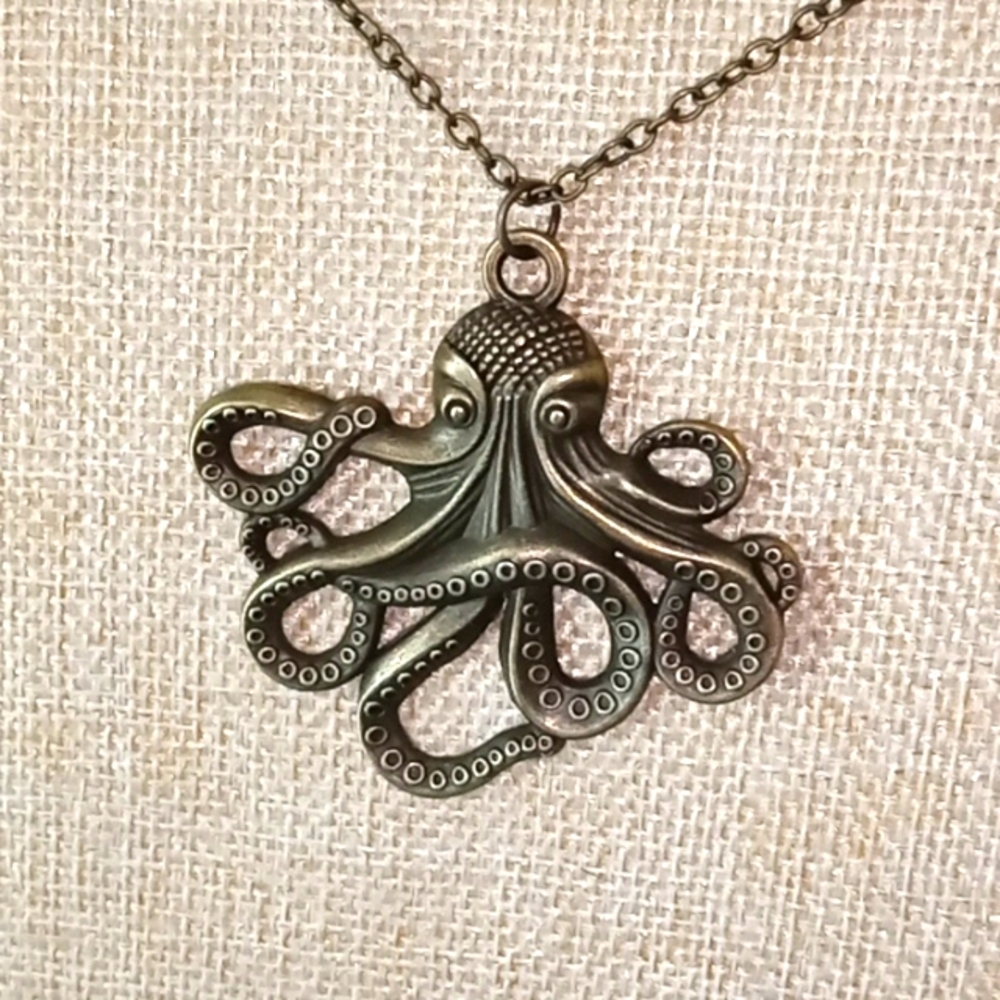 Octopus Necklace - Picture 1 of 4